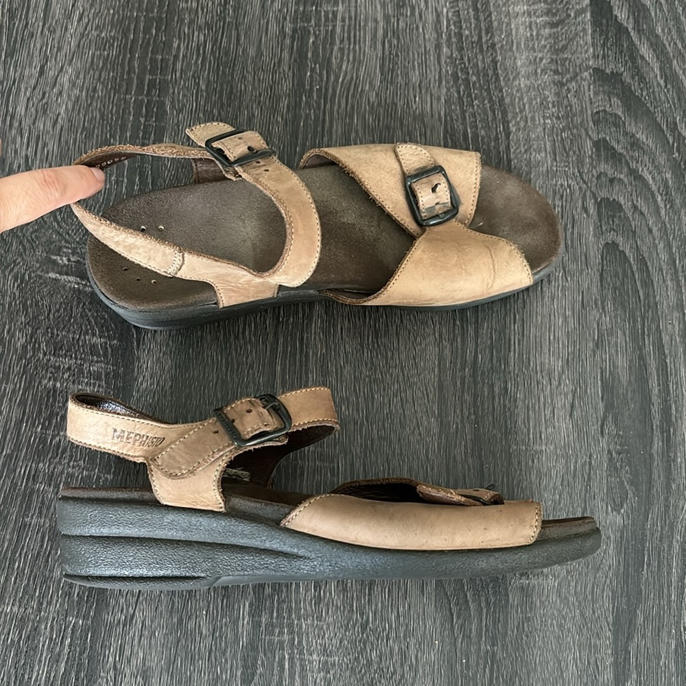 Mephisto Double Strap Buckle Leather Sandals Brown Size 39 US 9 Comfort